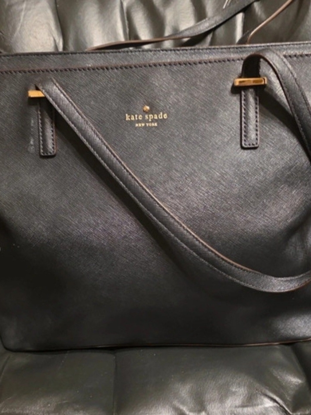 Kate Spade New York Cedar Street Medium Harmony Tote Excellent Condition